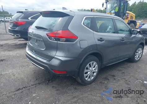 2017 Nissan Rogue S z USA, uszkodzony, nr VIN 5N1AT2MV6HC797681